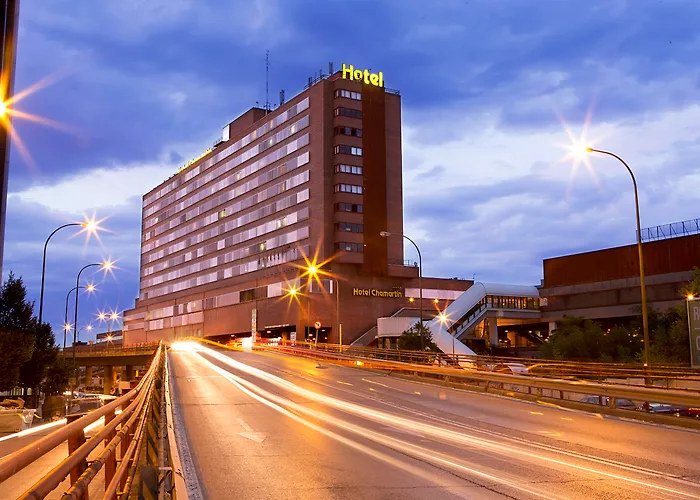 Hotéis em Madri perto de Aeroporto Adolfo Suarez Airport (MAD)