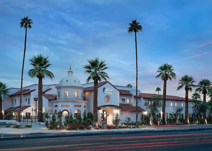 Palm Springs Luxury Hotels